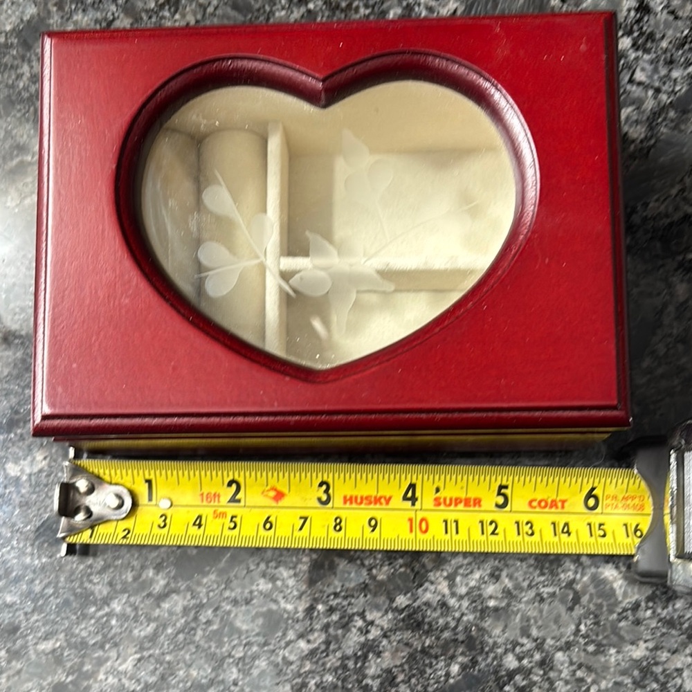 Red Wood Heart-Shaped Jewelry Box